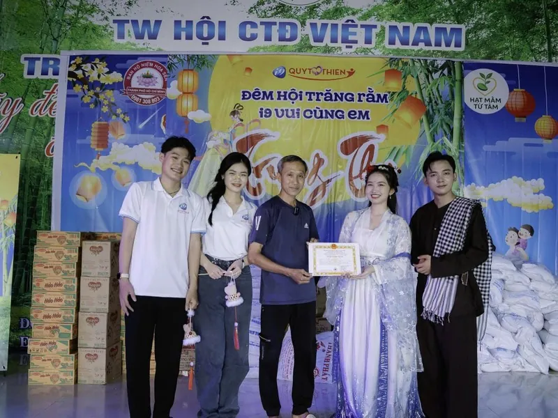 Hình ảnh bánh trung thu và đèn lồng trong sự kiện win55
